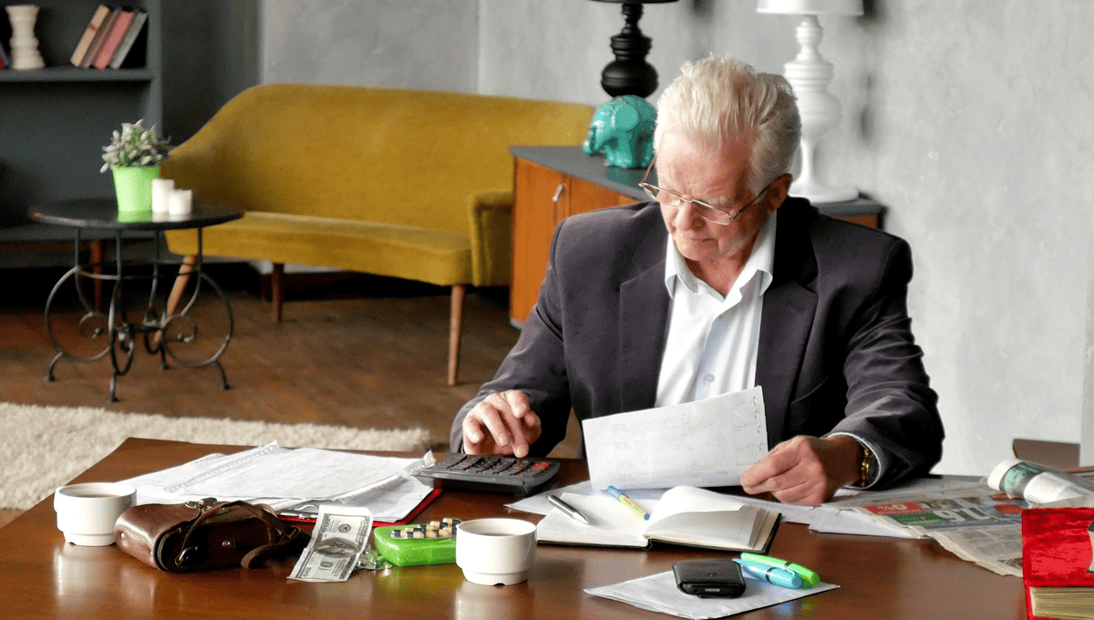 How Retirement Withdrawals Affect Your Federal Tax Bracket